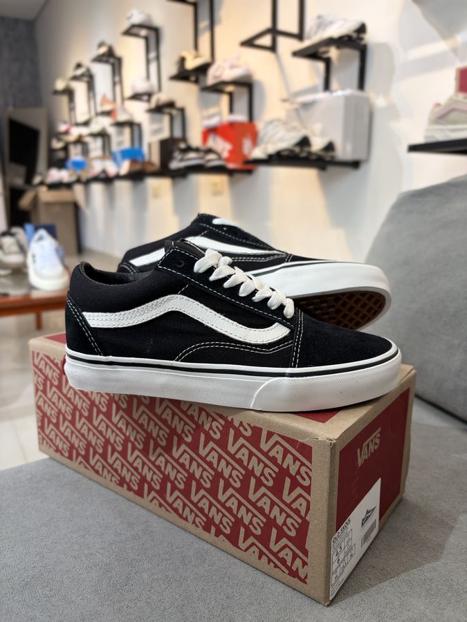 Tênis Vans Old Skool preto/branco Premium